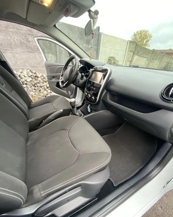 Renault Clio cena 25900 przebieg: 158000, rok produkcji 2015 z Dynów małe 154